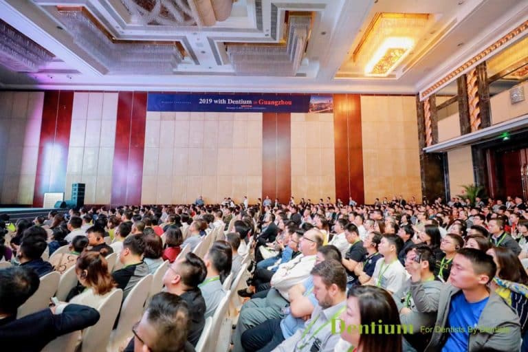 China Lecture 1500 ppl